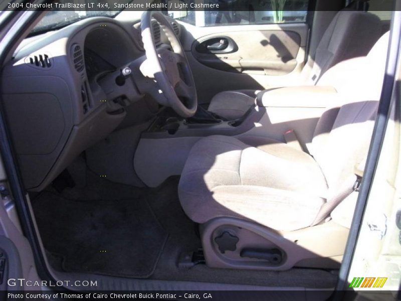 Sandstone Metallic / Light Cashmere 2004 Chevrolet TrailBlazer LT 4x4