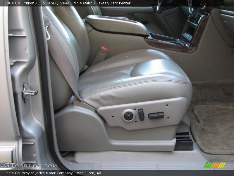 Silver Birch Metallic / Pewter/Dark Pewter 2004 GMC Yukon XL 1500 SLT