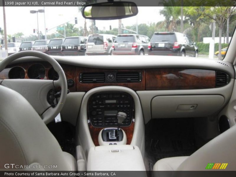 Dashboard of 1998 XJ XJ8