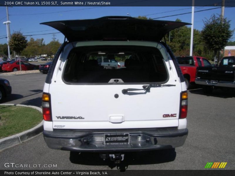 Summit White / Neutral/Shale 2004 GMC Yukon XL 1500 SLT
