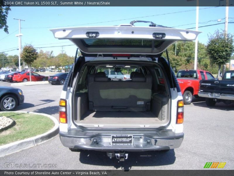 Summit White / Neutral/Shale 2004 GMC Yukon XL 1500 SLT