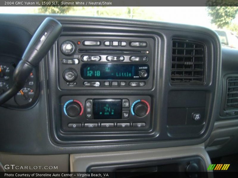 Summit White / Neutral/Shale 2004 GMC Yukon XL 1500 SLT