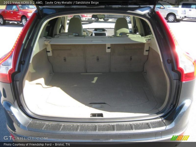  2011 XC60 3.2 AWD Trunk