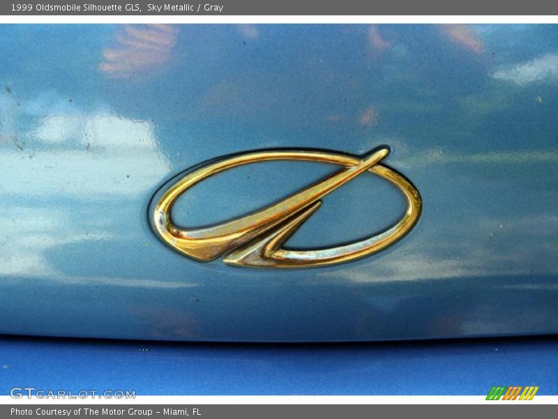 Sky Metallic / Gray 1999 Oldsmobile Silhouette GLS