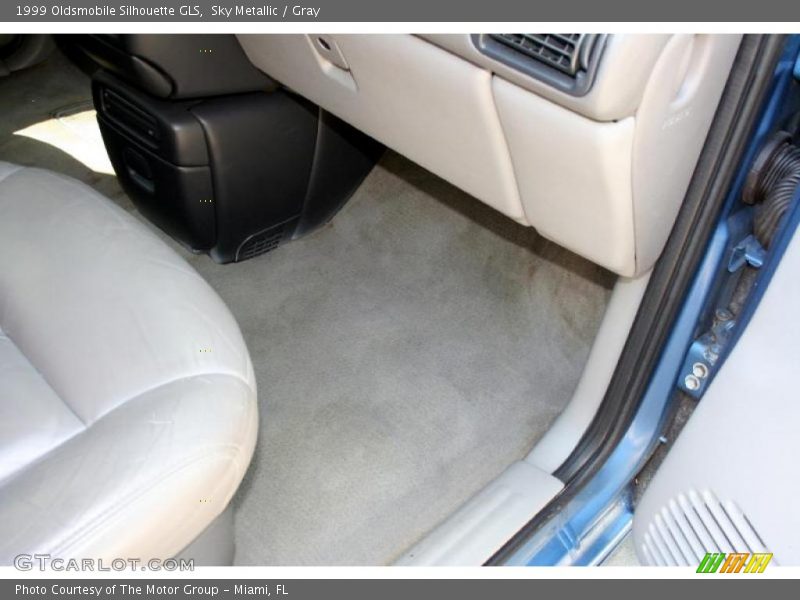 Sky Metallic / Gray 1999 Oldsmobile Silhouette GLS