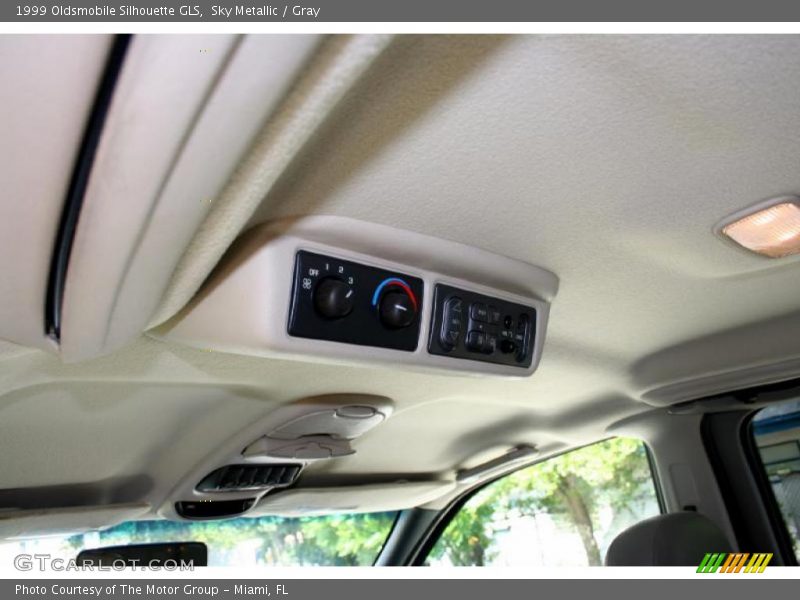 Sky Metallic / Gray 1999 Oldsmobile Silhouette GLS
