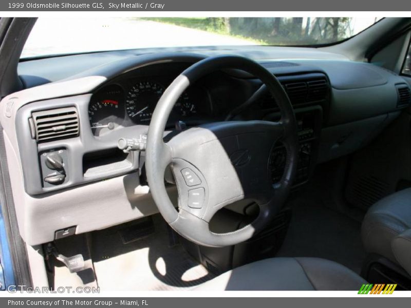 Sky Metallic / Gray 1999 Oldsmobile Silhouette GLS