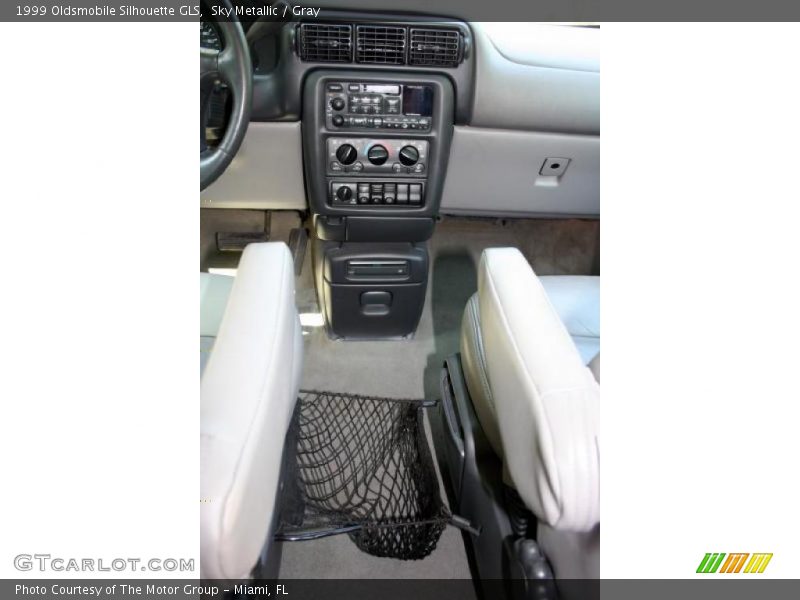 Sky Metallic / Gray 1999 Oldsmobile Silhouette GLS