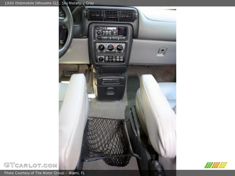 Sky Metallic / Gray 1999 Oldsmobile Silhouette GLS