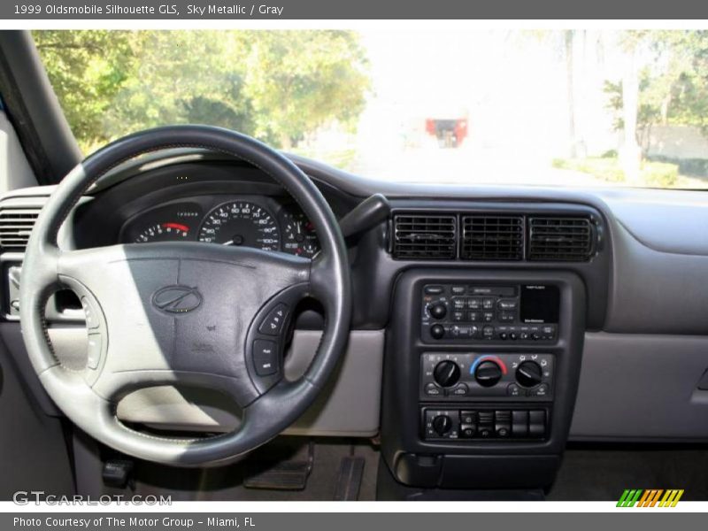 Sky Metallic / Gray 1999 Oldsmobile Silhouette GLS