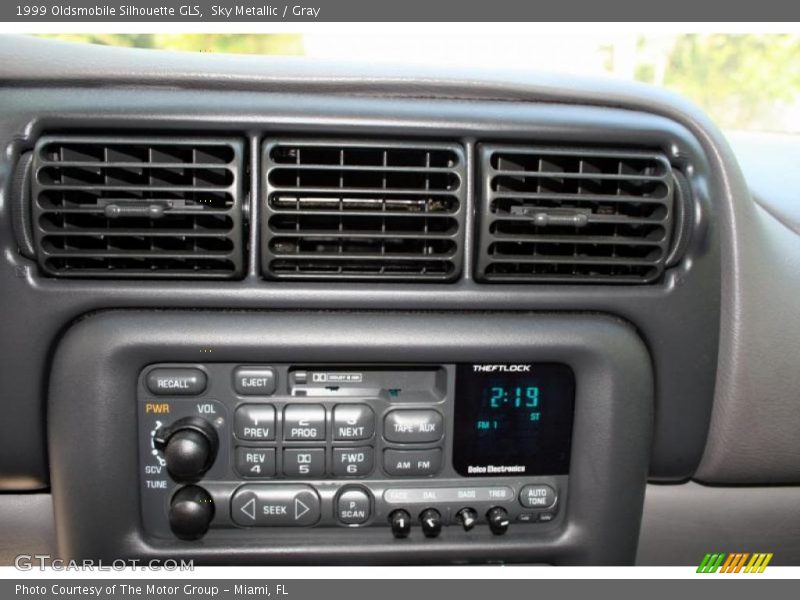 Sky Metallic / Gray 1999 Oldsmobile Silhouette GLS
