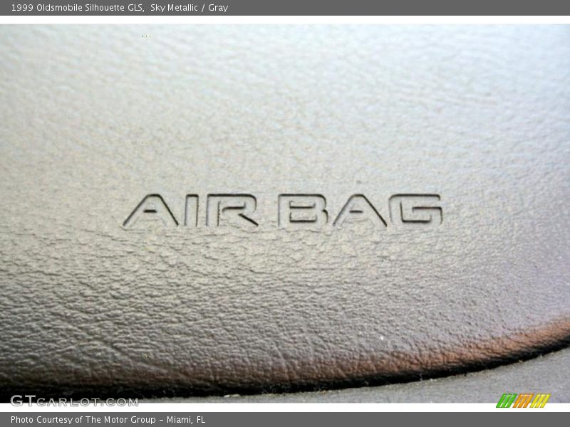 Sky Metallic / Gray 1999 Oldsmobile Silhouette GLS