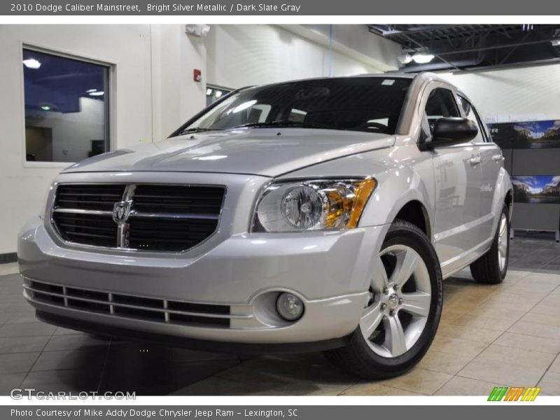 Bright Silver Metallic / Dark Slate Gray 2010 Dodge Caliber Mainstreet