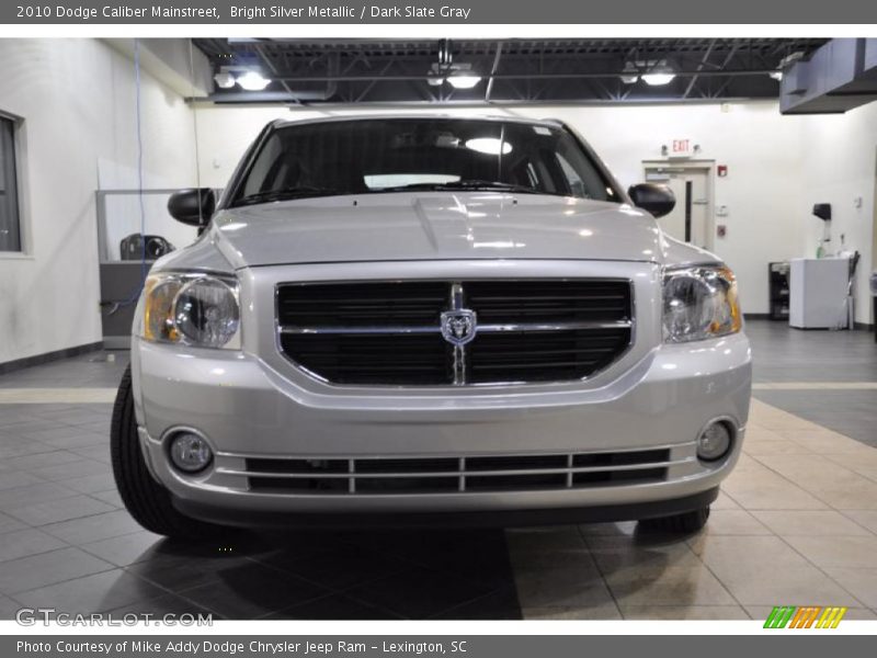 Bright Silver Metallic / Dark Slate Gray 2010 Dodge Caliber Mainstreet