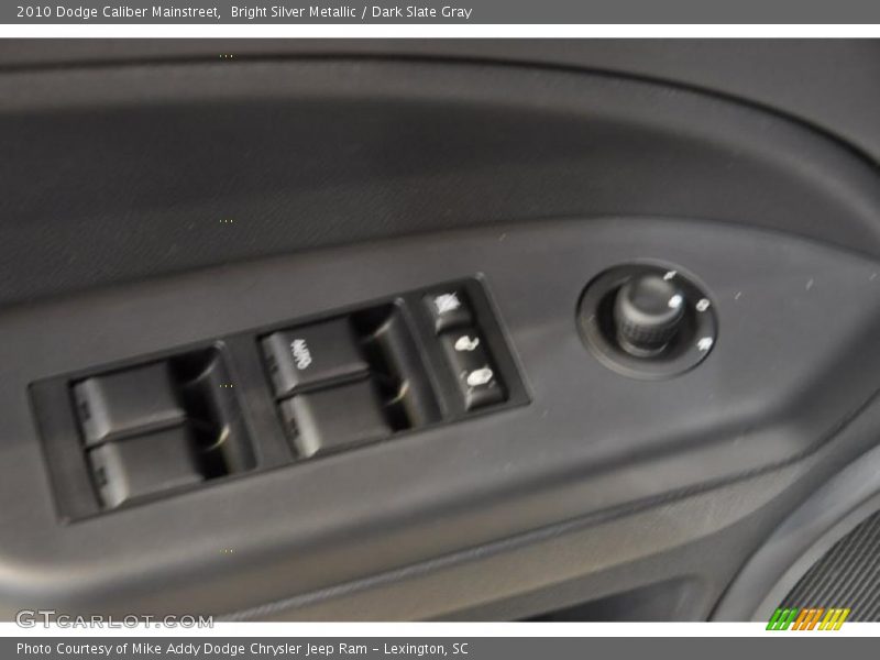 Bright Silver Metallic / Dark Slate Gray 2010 Dodge Caliber Mainstreet