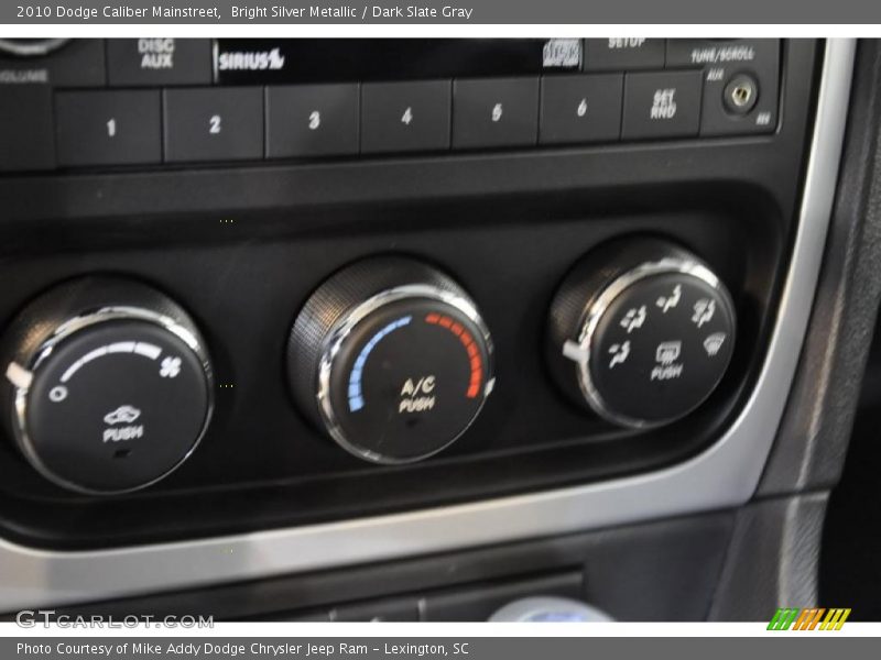 Bright Silver Metallic / Dark Slate Gray 2010 Dodge Caliber Mainstreet