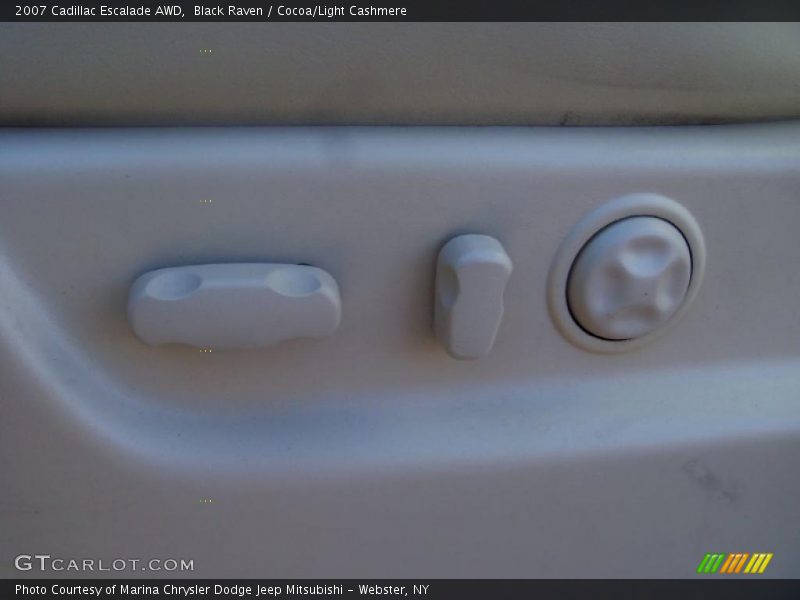 Black Raven / Cocoa/Light Cashmere 2007 Cadillac Escalade AWD