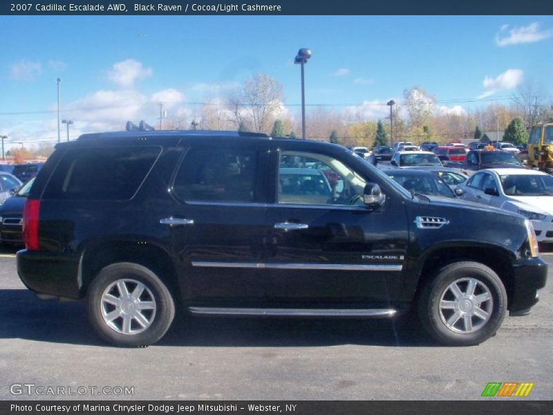 Black Raven / Cocoa/Light Cashmere 2007 Cadillac Escalade AWD