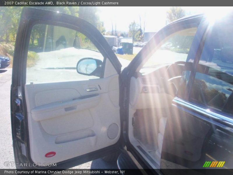 Black Raven / Cocoa/Light Cashmere 2007 Cadillac Escalade AWD
