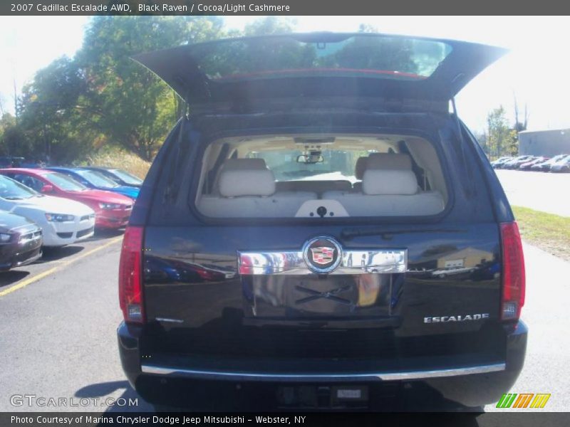 Black Raven / Cocoa/Light Cashmere 2007 Cadillac Escalade AWD