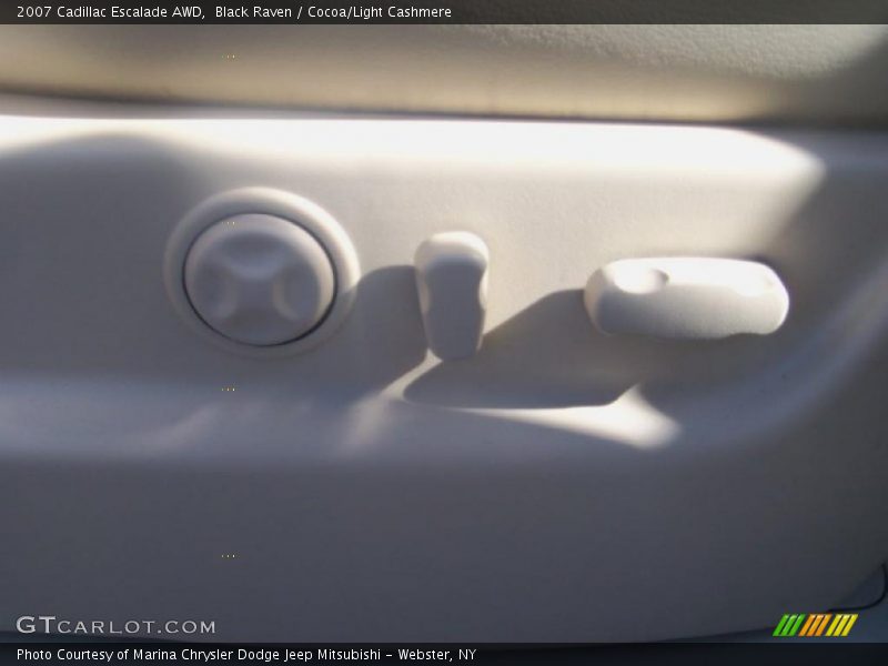 Black Raven / Cocoa/Light Cashmere 2007 Cadillac Escalade AWD