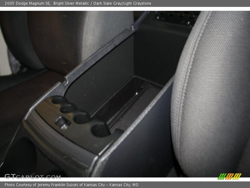 Bright Silver Metallic / Dark Slate Gray/Light Graystone 2005 Dodge Magnum SE