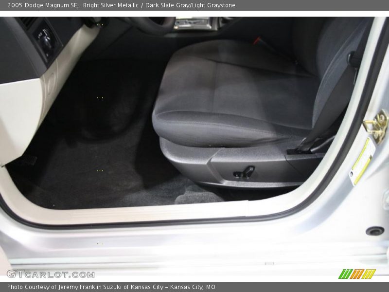 Bright Silver Metallic / Dark Slate Gray/Light Graystone 2005 Dodge Magnum SE