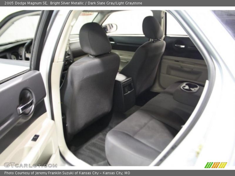 Bright Silver Metallic / Dark Slate Gray/Light Graystone 2005 Dodge Magnum SE