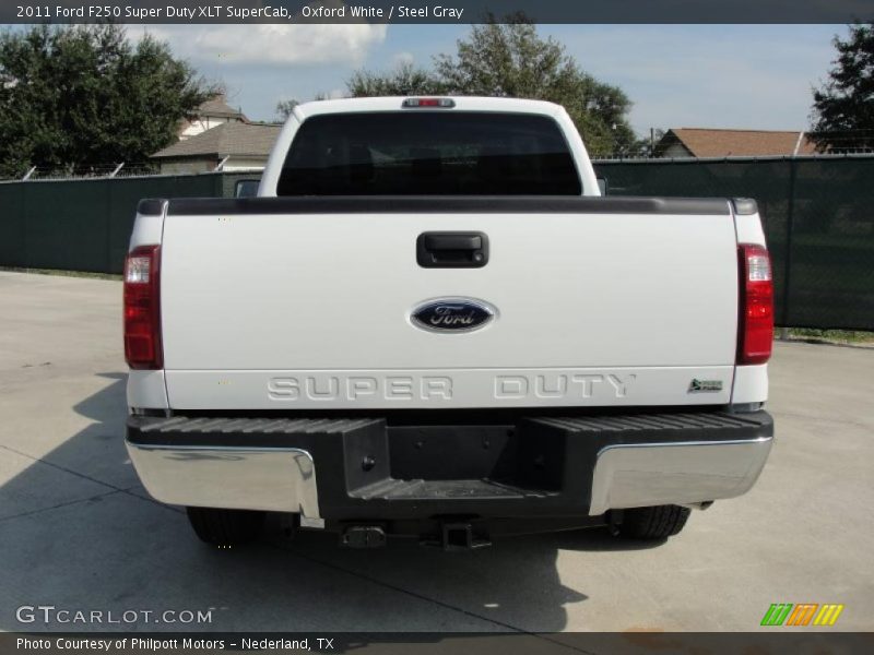 Oxford White / Steel Gray 2011 Ford F250 Super Duty XLT SuperCab