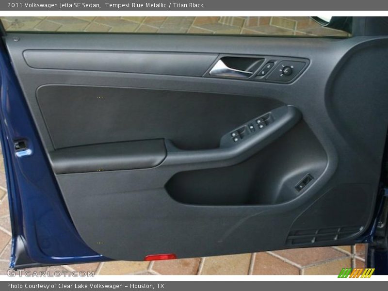 Door Panel of 2011 Jetta SE Sedan
