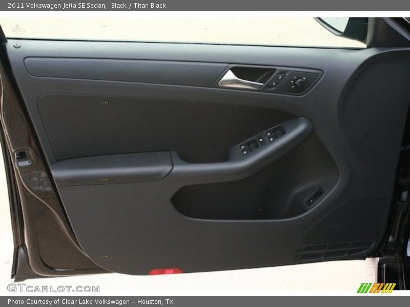 Black / Titan Black 2011 Volkswagen Jetta SE Sedan