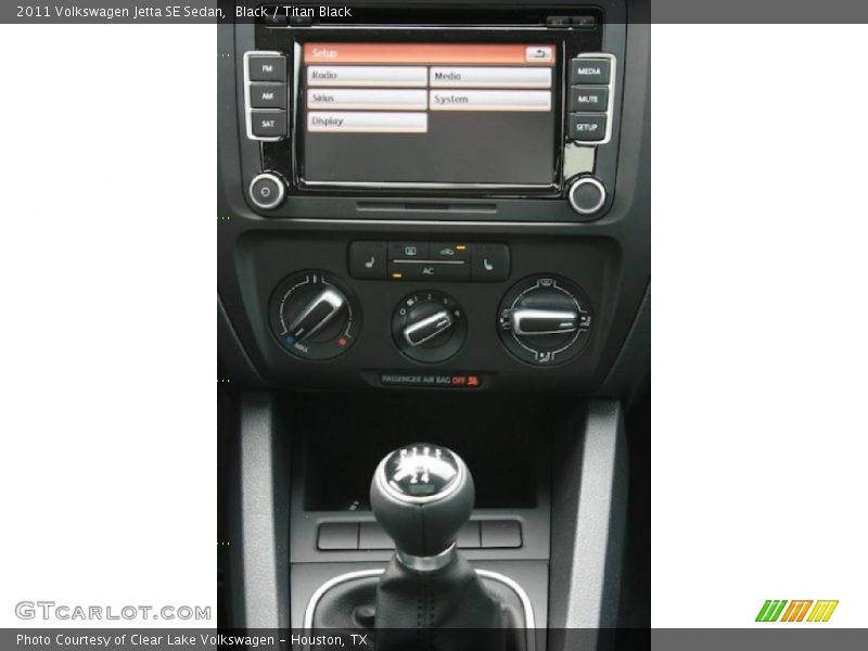 Black / Titan Black 2011 Volkswagen Jetta SE Sedan