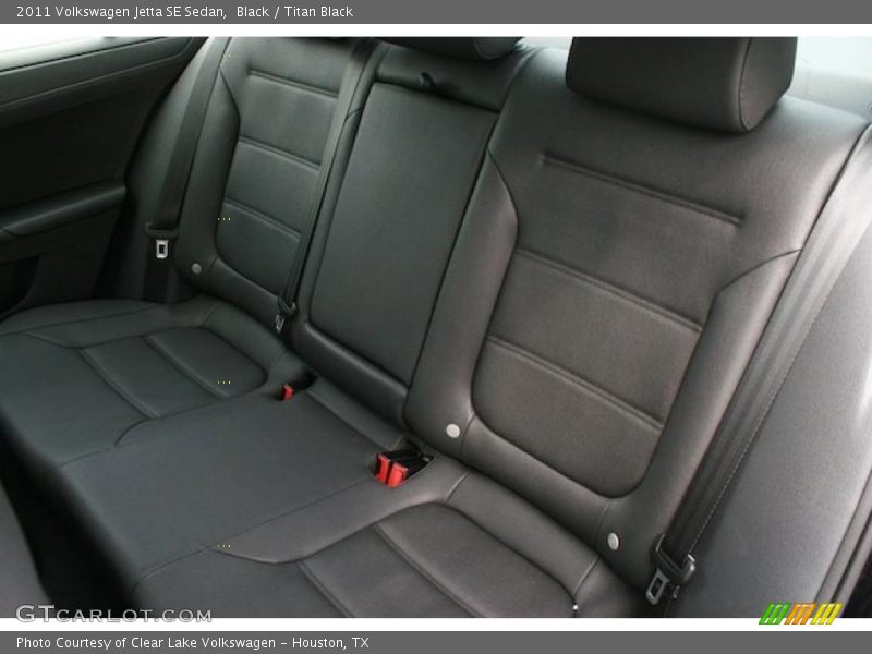 Black / Titan Black 2011 Volkswagen Jetta SE Sedan