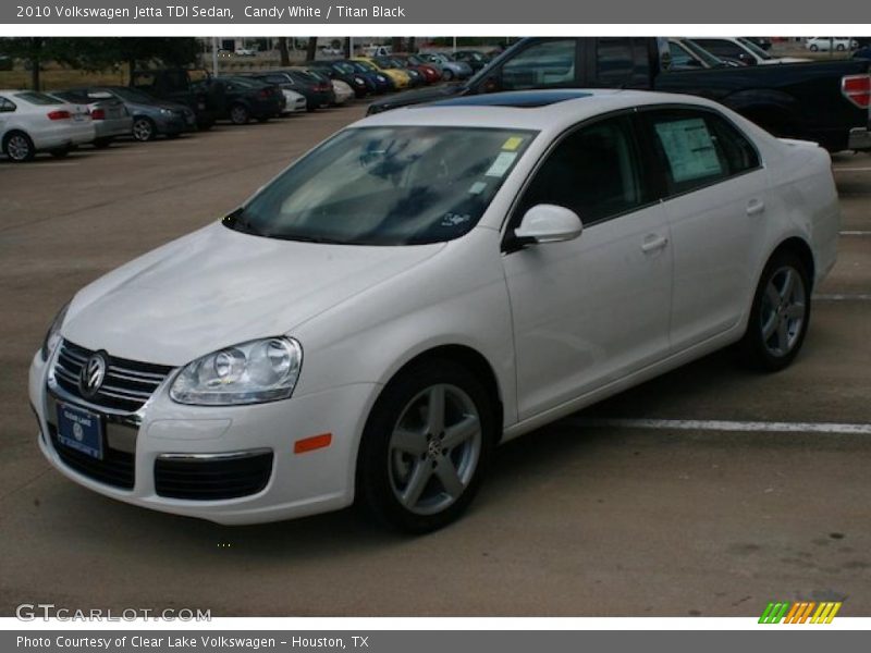 Candy White / Titan Black 2010 Volkswagen Jetta TDI Sedan