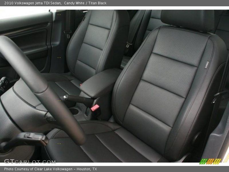 Candy White / Titan Black 2010 Volkswagen Jetta TDI Sedan