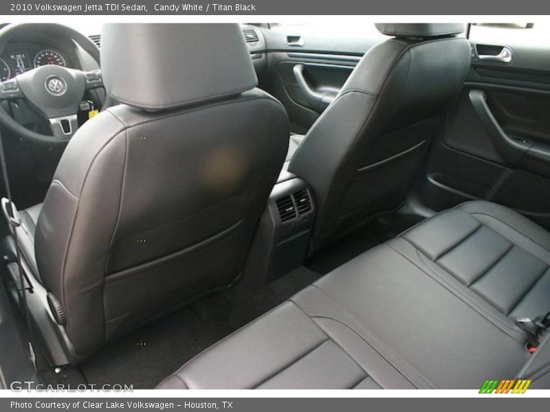 Candy White / Titan Black 2010 Volkswagen Jetta TDI Sedan