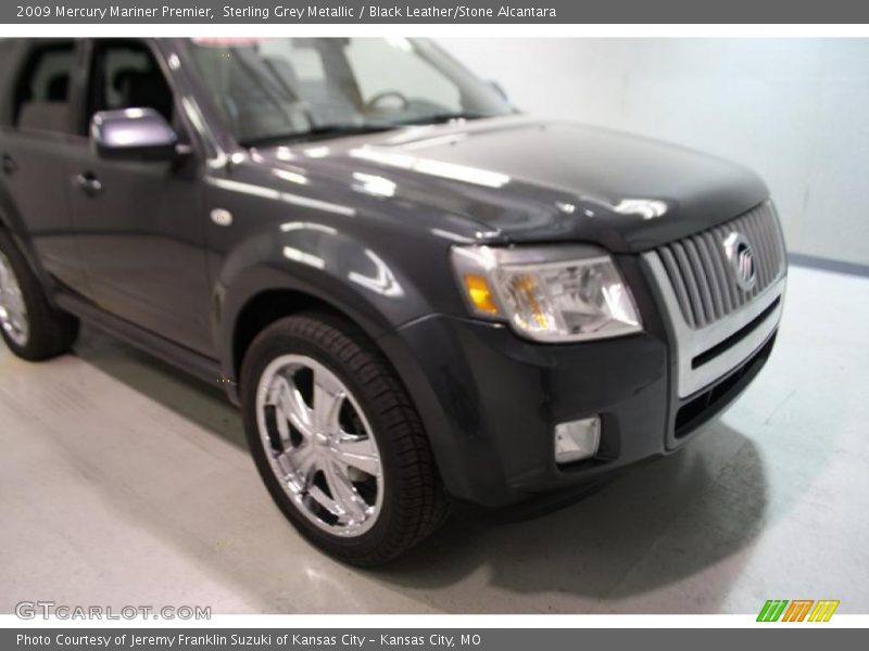Sterling Grey Metallic / Black Leather/Stone Alcantara 2009 Mercury Mariner Premier