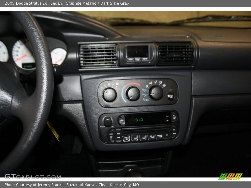 Graphite Metallic / Dark Slate Gray 2005 Dodge Stratus SXT Sedan