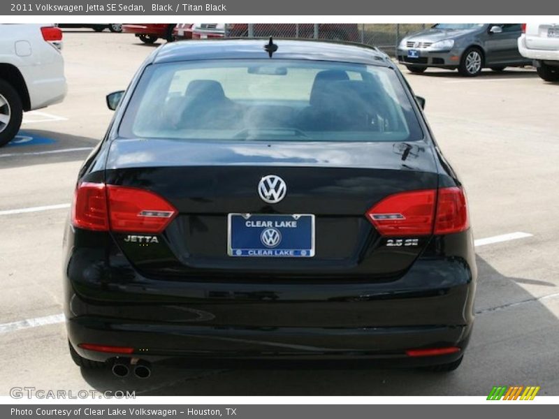 Black / Titan Black 2011 Volkswagen Jetta SE Sedan