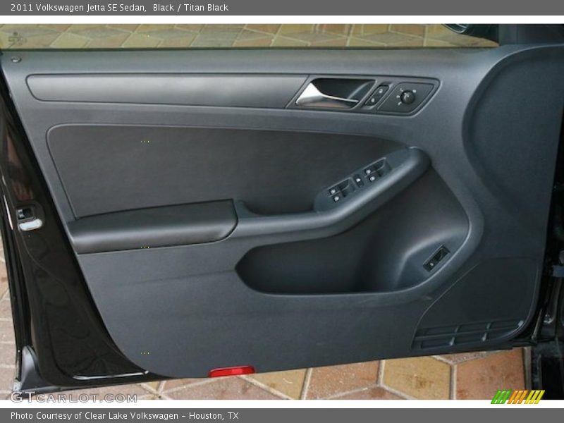 Door Panel of 2011 Jetta SE Sedan