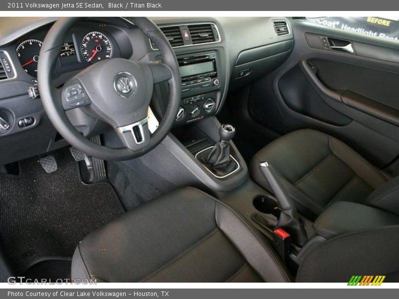 Titan Black Interior - 2011 Jetta SE Sedan 