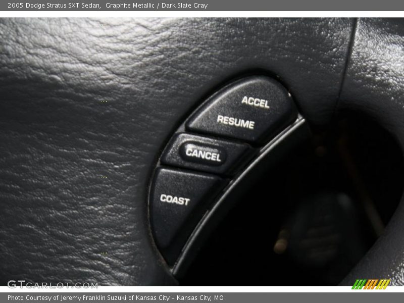 Graphite Metallic / Dark Slate Gray 2005 Dodge Stratus SXT Sedan