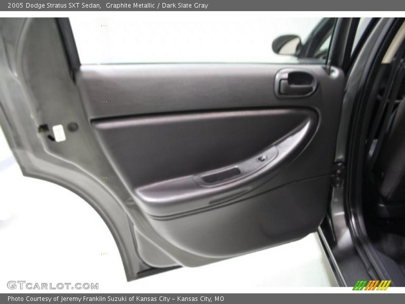 Graphite Metallic / Dark Slate Gray 2005 Dodge Stratus SXT Sedan