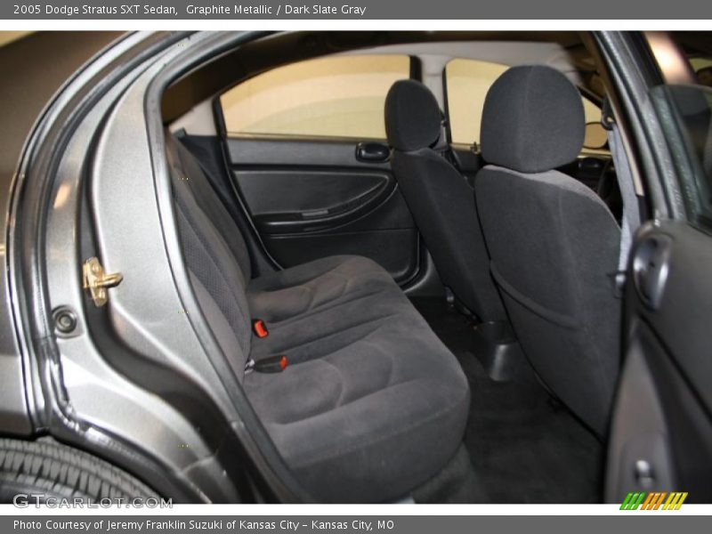 Graphite Metallic / Dark Slate Gray 2005 Dodge Stratus SXT Sedan
