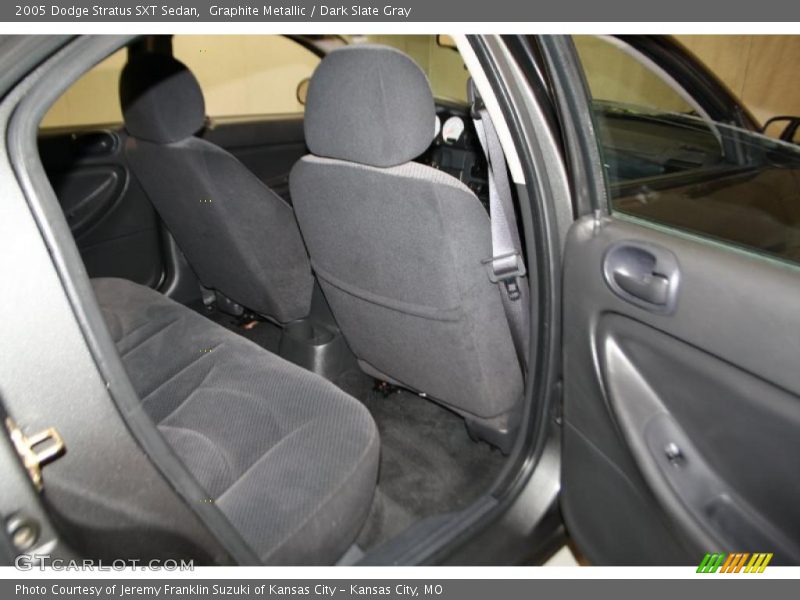 Graphite Metallic / Dark Slate Gray 2005 Dodge Stratus SXT Sedan