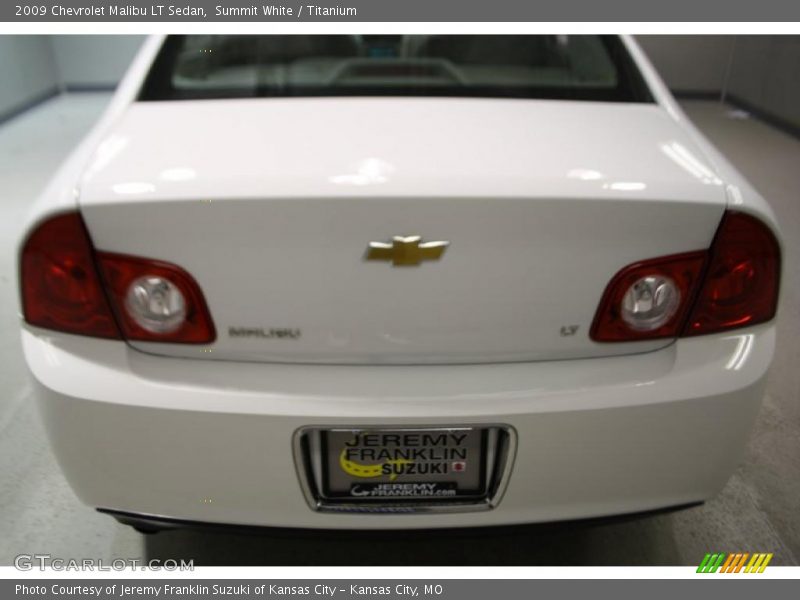 Summit White / Titanium 2009 Chevrolet Malibu LT Sedan