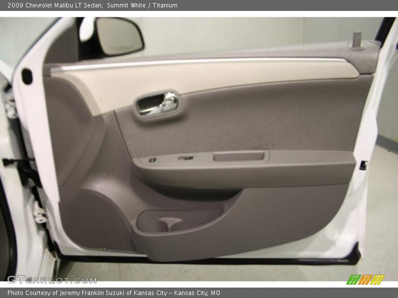 Summit White / Titanium 2009 Chevrolet Malibu LT Sedan