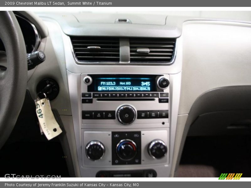 Summit White / Titanium 2009 Chevrolet Malibu LT Sedan