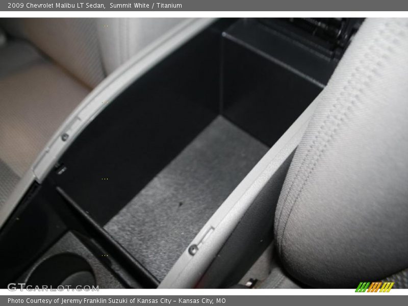 Summit White / Titanium 2009 Chevrolet Malibu LT Sedan