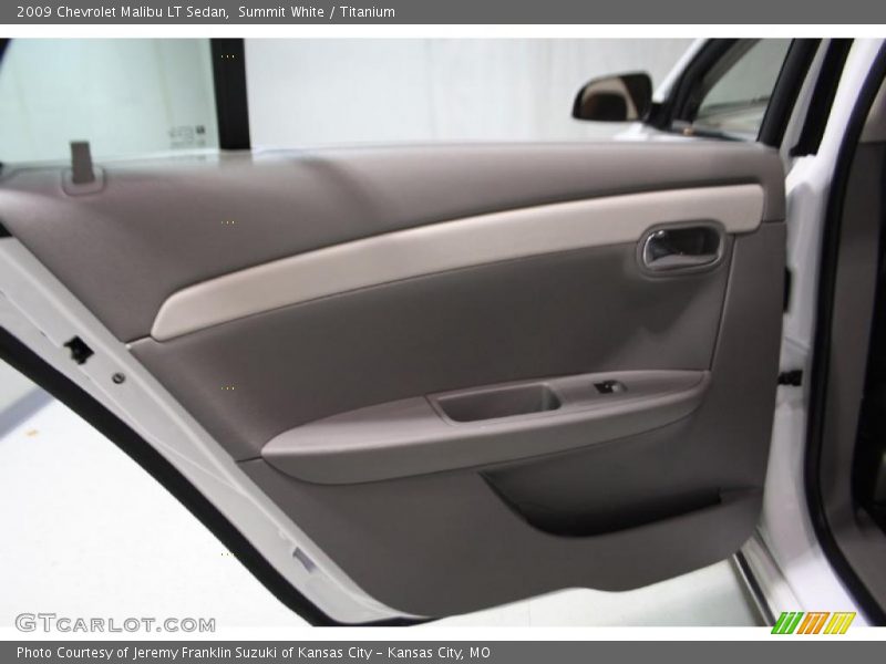 Summit White / Titanium 2009 Chevrolet Malibu LT Sedan